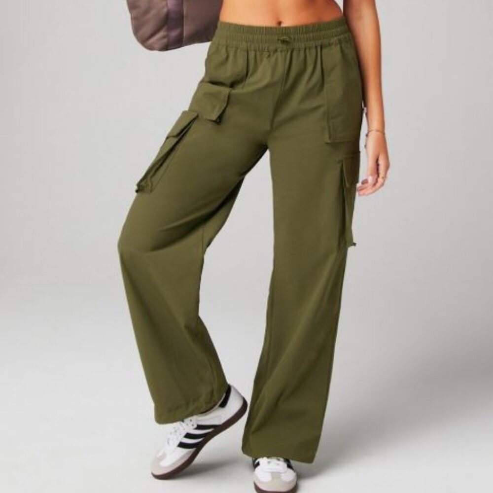 Fabletics Women's Heights Cargo Pants - Utility Green - Size Small